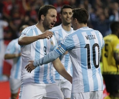 މެސީ ގައުމީ ޓީމަށް ކުޅުނު 100 ވަނަ މެޗުން މޮޅުވެ ގުރޫޕްގެ އެއް ވަނައިގައި އާޖެންޓީނާ ކްއާޓާއަށް