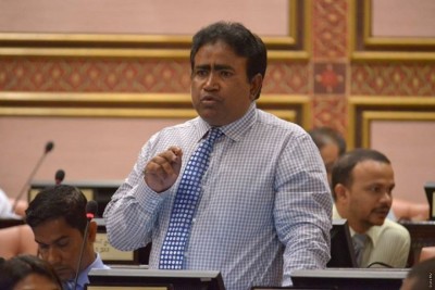 ޖޫރިމަނާ މައާފުކުރުމަށް ތާއީދު، އެކަމަކު ޓްރެފިކް އުސޫލުތައް ރަނގަޅު ކުރަންޖެހޭ: އިދިކޮޅު މެމްބަރުން