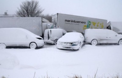 ޔޫރަޕަށް ސްނޯ ފައިބައި އާދަޔާޚިލާފަށް ފިނިގަދަވެއްޖެ