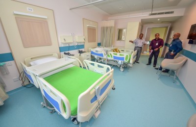 ޓްރީ ޓޮޕް ހޮސްޕިޓަލް: ޓޫރިޒަމްގެ ހިނިތުންވުން ބަލިމީހުންނަށް