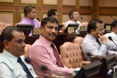 ޓެރަރިޒަމްގެ ކުށް ސާބިތުވުމުން އިންތިހާބުގައި ވާދަ ނުކުރެވޭ ގޮތަށް ހުށަހެޅި އިސްލާހު އަނބުރާ ގެންދަވައިފި