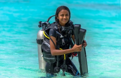 ކެލާ ފެނުޕަރީ ދިގުރަށުގައި!