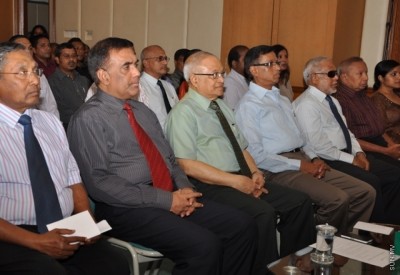 މައުމޫން ފައުންޑޭޝަނުން 28 ސްކޮލަޝިޕްގެ ފުރުސަތު ހުޅުވާލައިފި