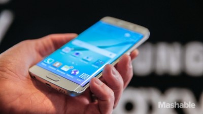 ސެމްސަންގް އިން 11K ޑިސްޕްލޭ ފޯނެއް ހަދަނީ