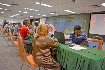 ފަގީރުންގެ ހައްގު، ފުދުންތެރީންގެ ޖީބަށް!
