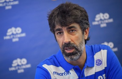 ހާލަތުގެ ފައިދާ ނަގަން ނިއުގެ ކޯޗު ކެތްމަދުވެފައި