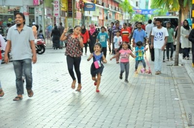 މިއަދު ފަހަކުން ރޭގަނޑު އަށަކަށް ފައިމަގުގައި އުޅޭ ގޮތަށް ހަމަޖައްސައިފި