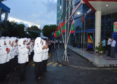 ކަސްޓަމްސް އާއި އިމިގްރޭޝަން އެއްކޮށްލުމަށް ވިސްނަން: އުމަރު