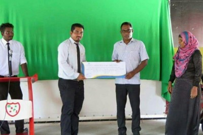 ފޮނަދޫ ދާއިރާއަށް މެމްބަރު އަބްދުއްރަހީމް ބޮޑެތި އެހީތަކެއް ދެއްވައިފި