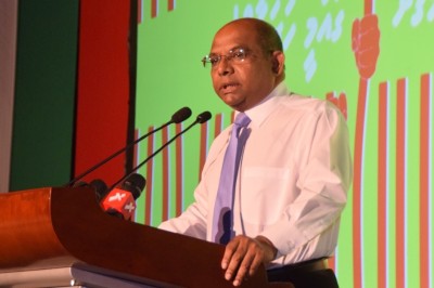 ބޭރުގެ ފަރާތްތަކަށް ބިން މިލްކުކުރެވޭ އިސްލާހަށް ވޯޓު ދިނީ އިޚްލާސްތެރިކަމާ އެކު: ޝާހިދު