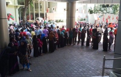 ހެވިކަމުގެ ރިހާސަލް ބަލަން ފާސް ނަގަން ގިނަ ބަޔަކު ކިޔޫގައި