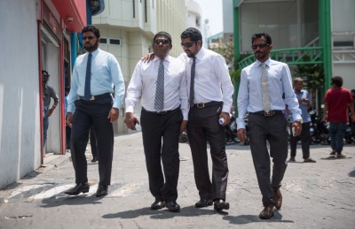 އިދިކޮޅު 12 މެމްބަރުންގެ ގޮނޑި ގެއްލޭ ގޮތަށް އެންޓި ޑިފެކްޝަން ބިލް މަޖިލީހުން ފާސްކޮށްފި