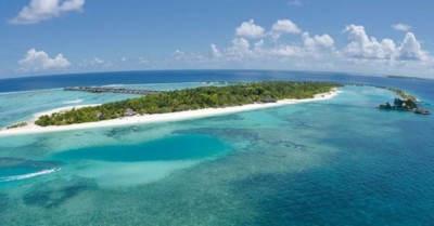 މޫދަށް އެރި އުޅުުނު ޓޫރިސްޓަކު މަރުވެއްޖެ