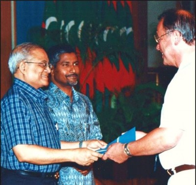 މޫދުގައި ނިޔާވީ ރާއްޖެ އިން ޖަރުމަނަށް ކަނޑައަޅާފައި ހުންނަވާ އޮނަރަރީ ކޮންސިއުލާ ޖެނެރަލް