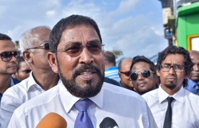 ޗެނަލް 13 އިން ގާސިމްގެ އަބުރާ ބެހޭ ކަމަށް ބުނެ ޖޭޕީން ބްރޯޑްކޮމް އަށް ހުށަހަޅައިފި