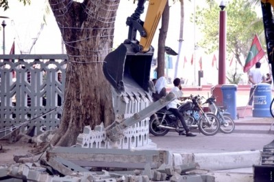 އިސްލާމީ މަރުކަޒަށްދާ މީހުން އަމީރު އަހުމަދުމަގު ބޭނުން ކުރުމަށް އަންގައިފި