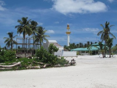ޕްރިޒަން އޮފިސަރަކު އެކްސިޑެންޓުވެ އައިޖީއެމްއެޗުގައި ފަރުވާދޭން ފަށައިފި