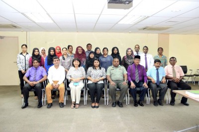 ކޮލަމްބޯ ޕްލޭން ޓްރެއިނިން އިން ހިންގި ޑްރަގް ޕްރިވެންޝަން ޓްރެއިނިން ނިންމާލައިފި