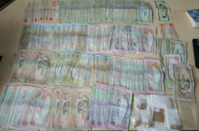 ގިނަ އަދަދެއްގެ ފައިސާ އާއި މަސްތުވާތަކެއްޗާ އެކު ތިން މީހަކު ހައްޔަރު ކޮށްފި