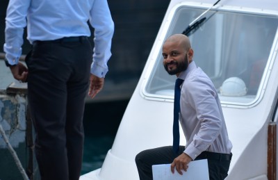 އެޗްއާރުސީއެމުން ގަބޫލުކުރާ ގޮތުގައި ފާރިސް ހުންނެވި ގޮޅި އިންސާނަކު ބަހައްޓަން ކަމަކު ނުދޭ: ވަކީލުން