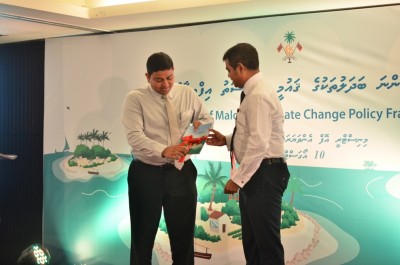 މޫސުމަށް އަންނަ ބަދަލުތަކުގެ ގައުމީ ސިޔާސަތެއް އެކުލަވާލައި، އިފްތިތާހު ކޮށްފި