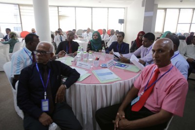 ކައުންސިލްތައް "ހައިބްރިޑް މޮޑެލް" އަށް ބަދަލު ކުރުމާ ބެހޭ މަޝްވަރާ ބައްދަލުވުމެއް ފަށައިފި