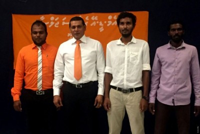 ލަންދޫ ކައުންސިލްގެ ނައިބު ރައީސާއެކު ތިން ކައުސިލަރަކު އެމްޑީއޭއަށް ސޮއިކޮށްފި