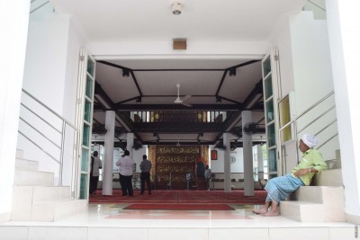 ރީބްރޯޑްކާސްޓް ކުރާއިރު ބަންގި ވަގުތު އަންގައިދިނުމަށް އިލްތިމާސްކޮށްފި