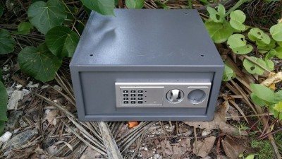 ހުޅުމާލޭ ގެސްޓުހައުސް އަކުން ވަގަށްނެގި ތިޖޫރިއެއް ހޯދައި ތިން މީހަކު ހައްޔަރުކޮށްފި