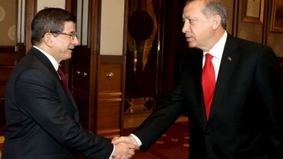 ތުރުކީގައި އަލުން އިންތިޚާބެއް ބާއްވަން ވަގުތީ ސަރުކާރެއް އެކުލަވާލުމުގެ މަސައްކަތް ދާއޫދު އޮގްލޯ އާ ހަވާލު ކުރައްވައިފި