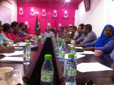 މައުމޫނަށް ހާޒިރު ނުވެވޭތީ ޕީޕީއެމްގެ ކައުންސިލް ބައްދަލުވުން ކެންސަލްކޮށްފި