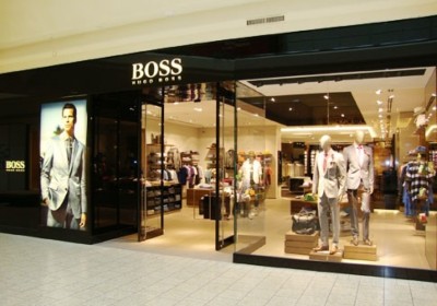 ހޫގޯ ބޮސް ކުންފުނި 1.2 މިލިއަން ޕައުންޑުން ޖޫރިމަނާކޮށްފި