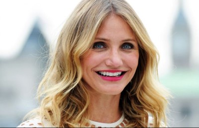 އަހަރެން މިހާރު މިހުރީ އެކްޓިން އިން ރިޓަޔަކޮށްގެން: ކެމެރެން ޑަޔަޒް