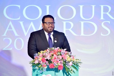 އަޅުގަނޑު ރުޅިއަރުވާލުމަކީ އުނދަގޫކަމެއް، ކެތްތެރިކަން ދަސްވީ ކުޅިވަރުން: އަދީބު