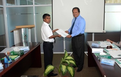 ހޯމް މިނިސްޓްރީ އަށް ޕާމަނަންޓް ސެކްރެޓަރީއެއް ހަމަޖައްސައިފި