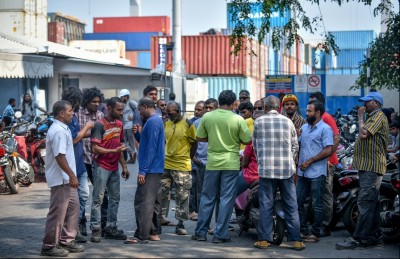 އާ އުސޫލުގެ ފުރަތަމަ ދުވަސް: މަޖޫރީން މަސައްކަތް ހުއްޓާލައިފި