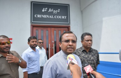 ރިޔާޒް ބަންދު ކުރަން ނިންމި ނިންމުން މުރާޖާ ކޮށްދޭން ވަކީލުން އެދެފި