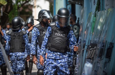 ވެރިކަން ވައްޓާލަން އުޅުމުގެ ތުހުމަތުގައި ހައްޔަރުކުރި އަށް ފުލުހަކު ވަޒީފާ އިން ވަކިކޮށްފި: ވަކީލް