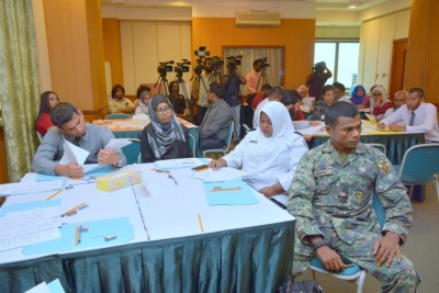 ކޯސްތަކަށް ކުދިން ވަނުމުގެ ގަވާއިދާ ބެހޭގޮތުން މަޝްވަރާ ބައްދަލުވުމެއް ބާއްވައިފި