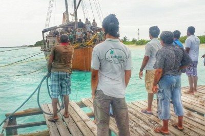 ހަނިމާދޫ ފަޅުގައި އޮތް ސަފާރީބޯޓެއް ނަގިލި ކަހާލައިގެން ލައްވެއްޖެ