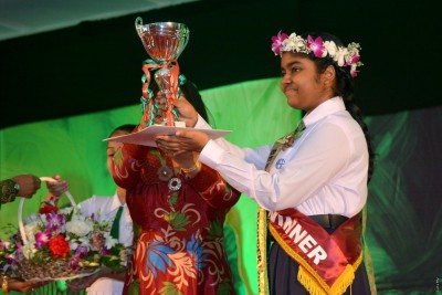 އަމީނިއްޔާގެ މިދިއަ އަހަރުގެ އެންމެ މޮޅު ދަރިވަރަކަށް އަޒްހާ