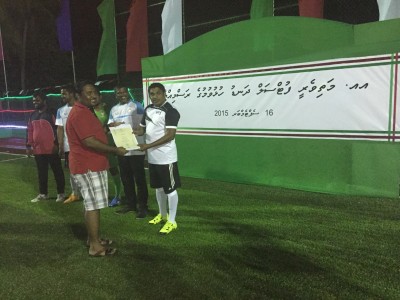 މަތިވެރީގައި ޔޫތް ސެންޓަރަކާއި ފުޓުސަލް ދަނޑެއް ހުޅުވައިފި