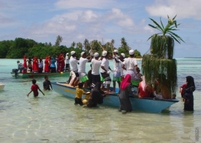 އީދު ބަންދު ކުރުކޮށްފި