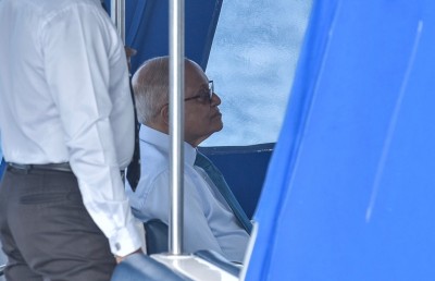 ވެރިކަން ވައްޓާލުމުގެ މަސައްކަތް މައުމޫން ފެއްޓެވީ ނައިބު ރައީސަކަށް އަދީބު ހަމަޖެއްސި ހިސާބުން: ޕޮލިސް