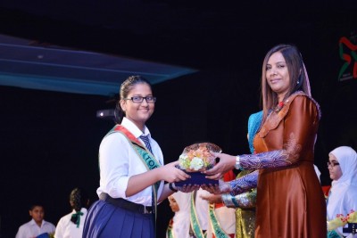 ކަލާފާނުގެ އެންމެ މޮޅު ދަރިވަރަކަށް ޝަހާ ހޮވިއްޖެ