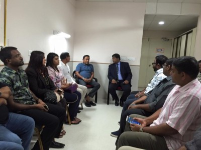 ލަންކާގެ ފިނޭންސް މިނިސްޓަރު ރައީސްގެ ދެކަނބަލުންގެ އަރިހަށް ޒިޔާރަތް ކުރައްވައިފި
