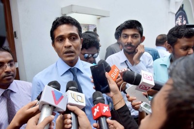 ބައްދަލު ކުރެއްވީ ރައީސަަށް ދިމާވި ކަންތައްތައް ހިއްސާ ކުރުމަށް: ނިހާން