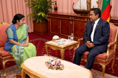 ސުޝްމާ ސުވަރާޖް ރައީސް ޔާމީނު އަރިހަށް އިހުތިރާމްގެ ޒިޔާރަތެއް ކުރައްވައިފި