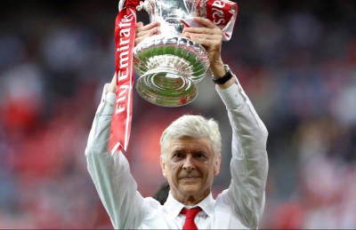 ވެންގާ:"10 އަހަރު ތައުރީފު، 12 އަހަރު ފާޑުކިޔުން"