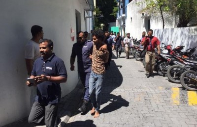 ކޯޓަށް ހާޒިރުކުރަން އުޅެނިކޮށް ދުވެ ފިލަން އުޅުނު މީހަކު އަތުލައިގެންފި